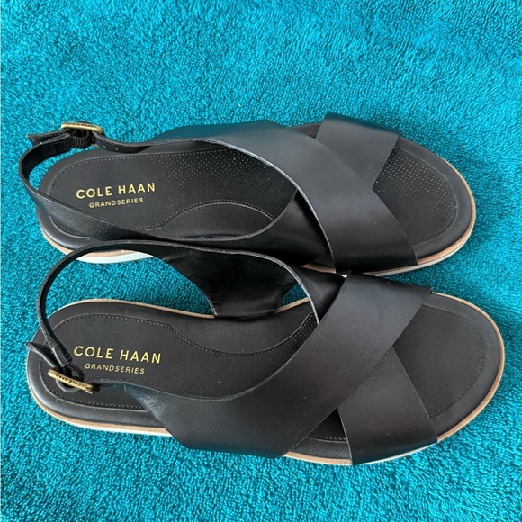 Cole Haan's Grand Series Mira Crossband Sandals, Black Leather Womens Sz 7b - Picture 2 of 9